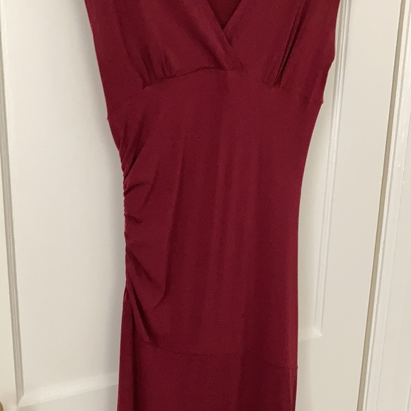 Maroon stretch dress - Picture 4 of 8